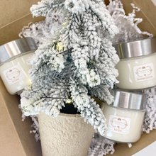 Load image into Gallery viewer, Christmas Candle Mini Gift Set