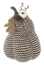 Load image into Gallery viewer, Knitted Gourd