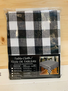 Black and White Buffalo Plaid Table Cloth