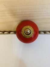 Load image into Gallery viewer, Ceramic Knob with gold