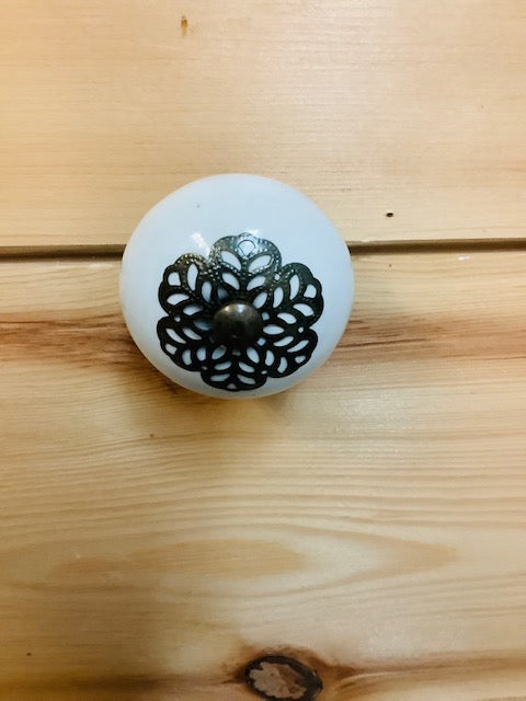 White Ceramic knob with metal Flower